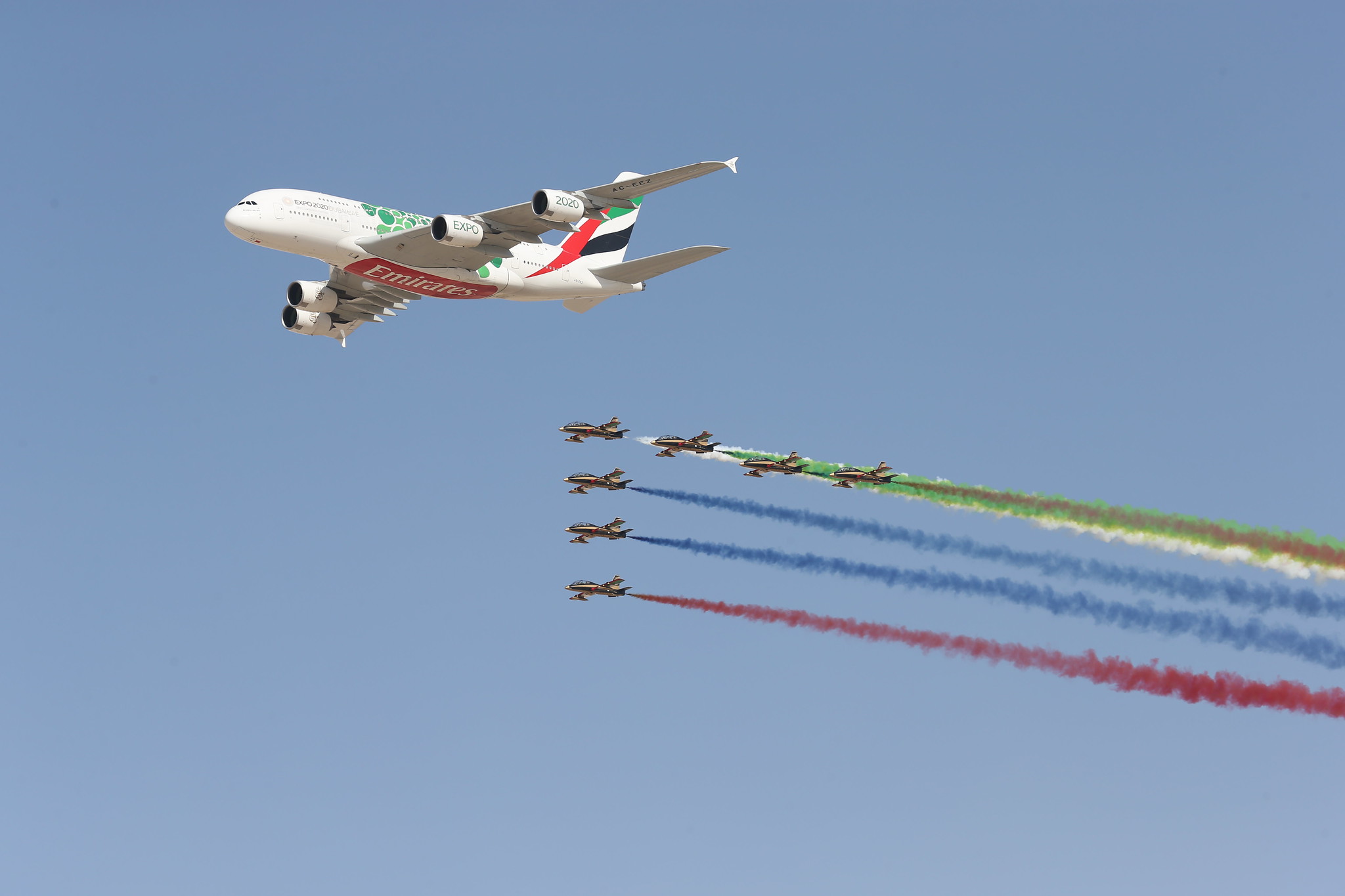 DUBAI AIRSHOW CLOSES TO ACCLAIM DUBAI AIRSHOW 2025